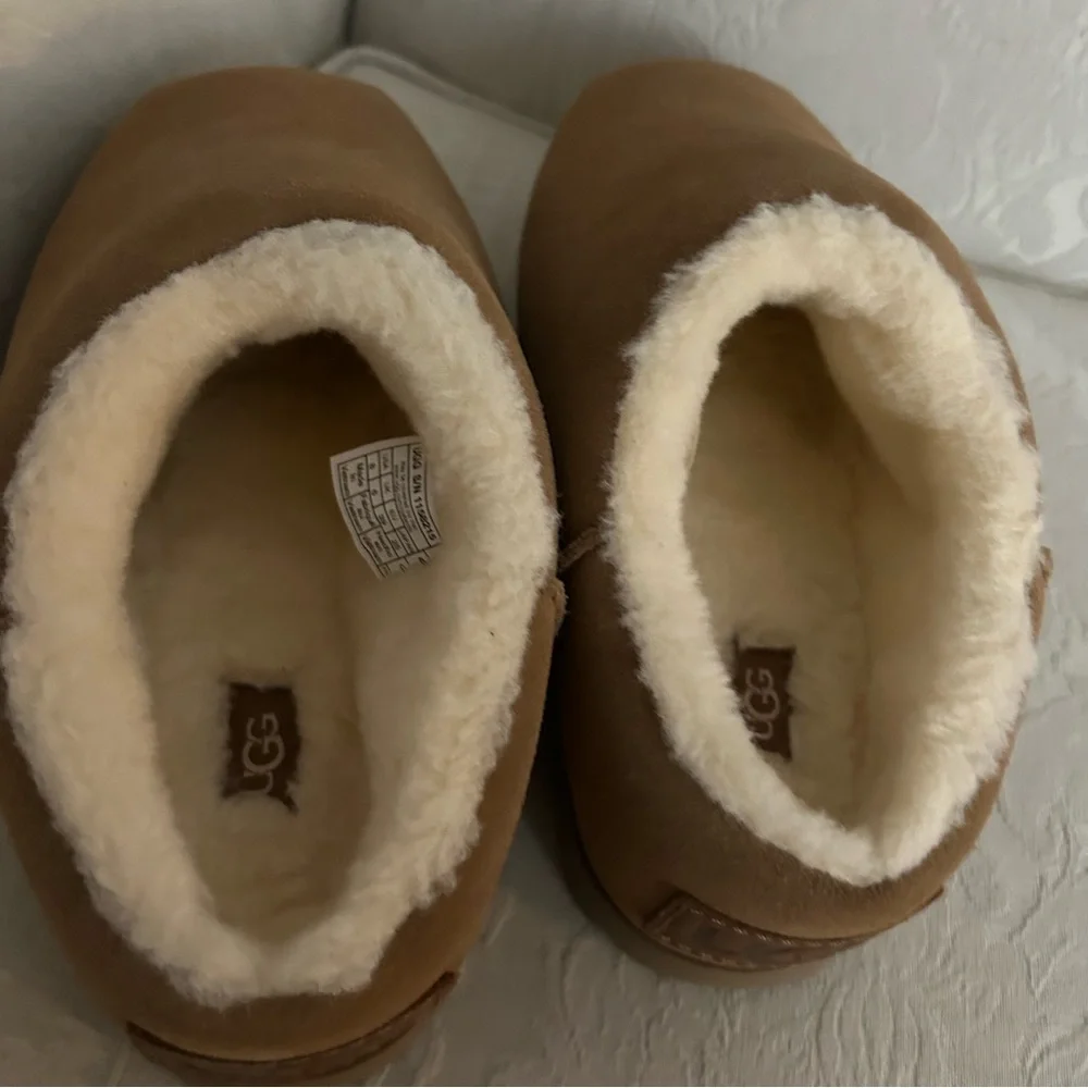 UGG Pumped Slide Camel 1158215 Women's 8 with shearling